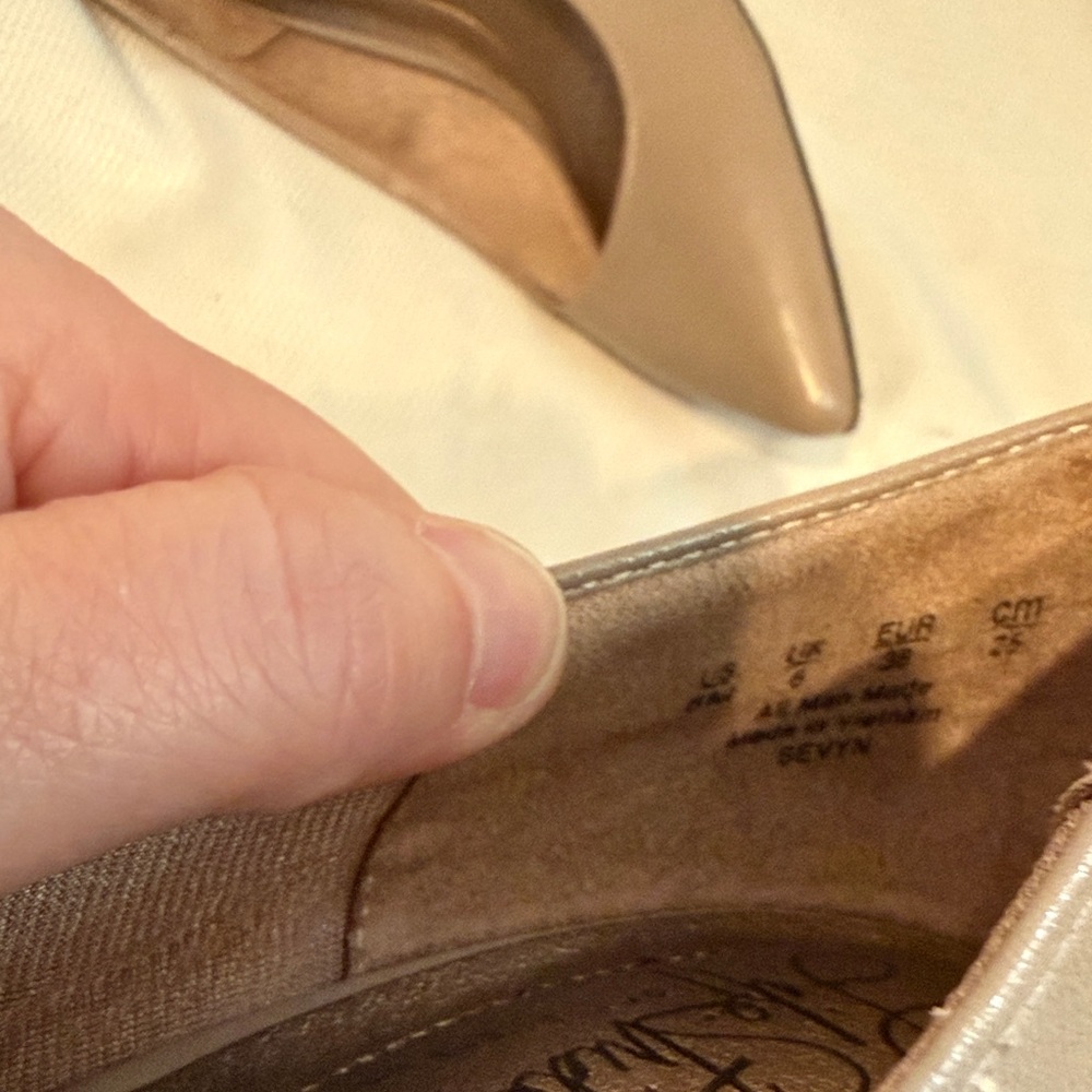 Life Stride Elegant Beige Heels - Picture 3 of 6